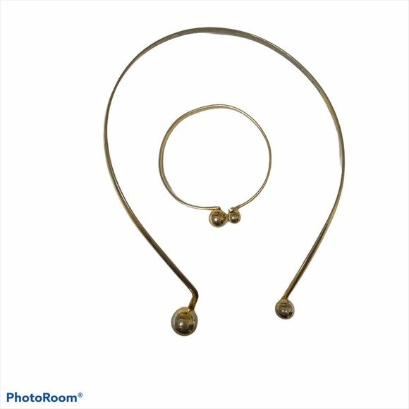 Gold tone Wire Collar Statement Necklace and Bracelet Set - Picture 4 of 6